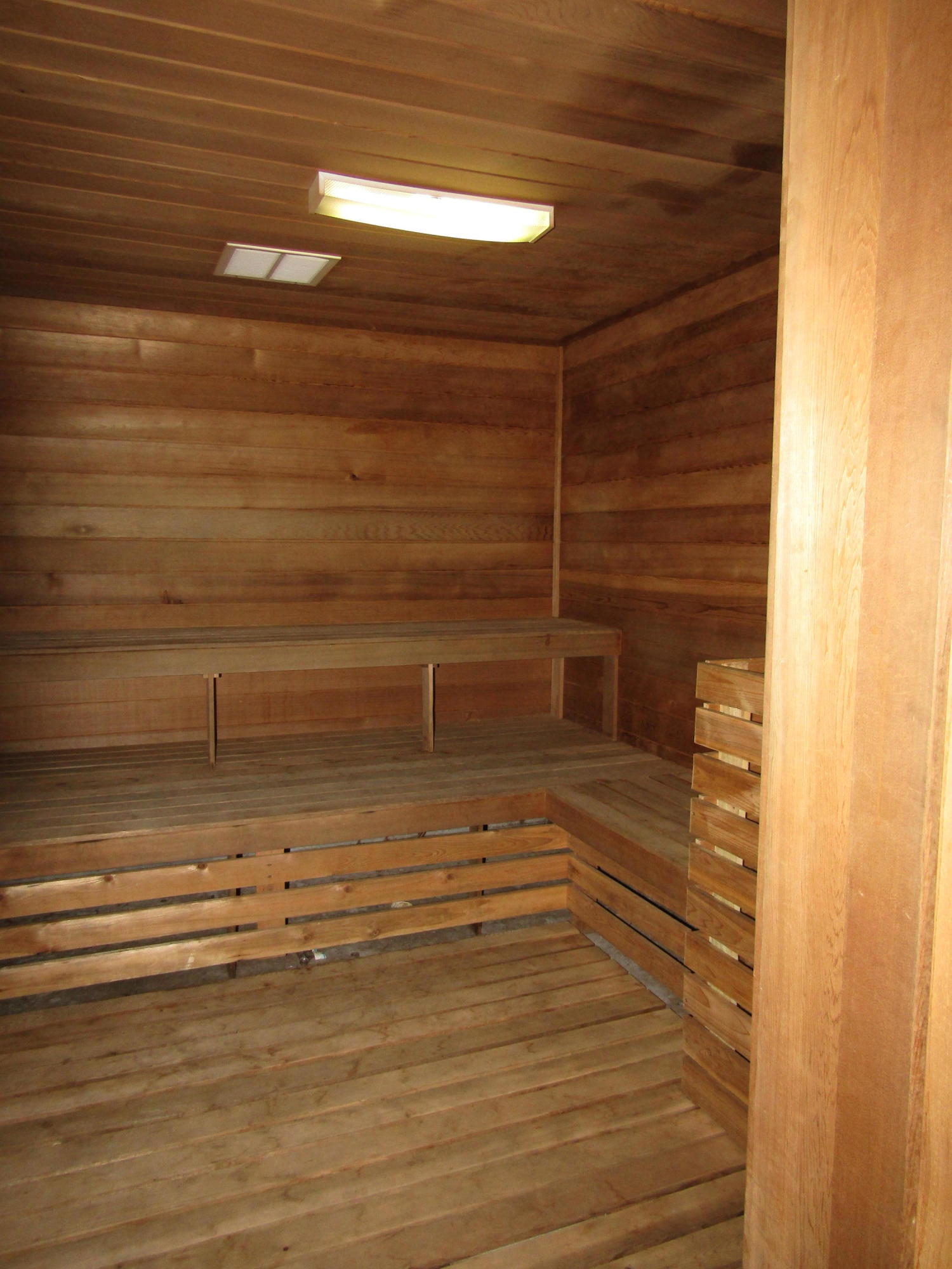 8135 Severn Drive, Unit B Boca Raton, FL 33433 - Photo 47 of 55 Sauna