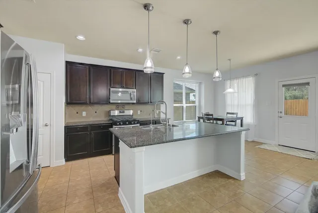 $375,000 | 326 Polar Bear Trail, Crosby, TX 77532