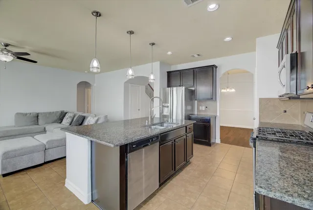 $375,000 | 326 Polar Bear Trail, Crosby, TX 77532