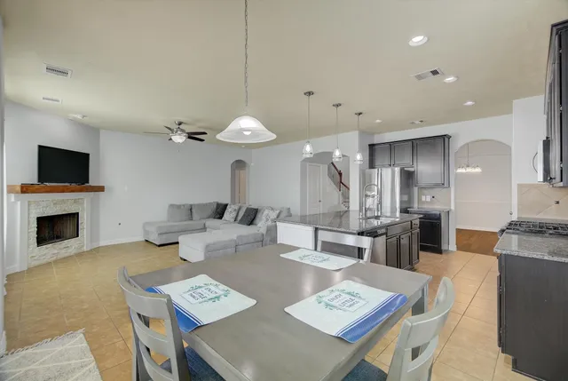 $375,000 | 326 Polar Bear Trail, Crosby, TX 77532