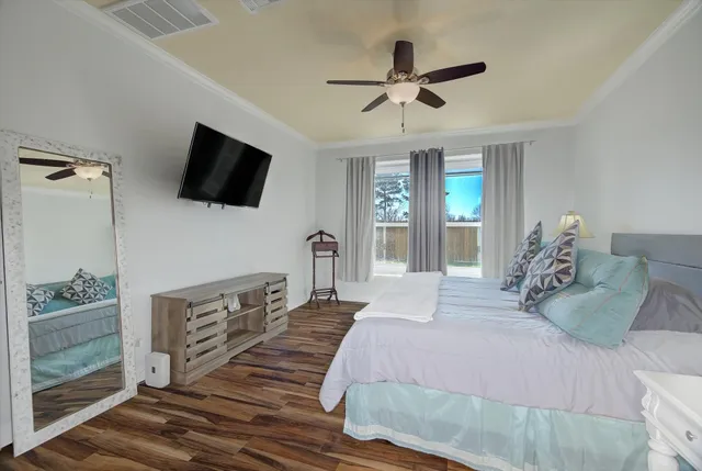 $375,000 | 326 Polar Bear Trail, Crosby, TX 77532