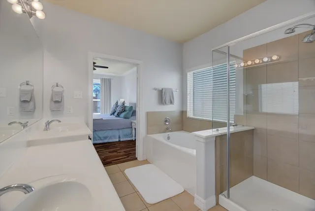 $375,000 | 326 Polar Bear Trail, Crosby, TX 77532