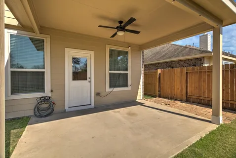 $375,000 | 326 Polar Bear Trail, Crosby, TX 77532