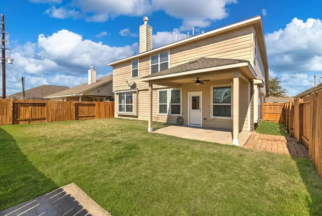 $375,000 | 326 Polar Bear Trail, Crosby, TX 77532