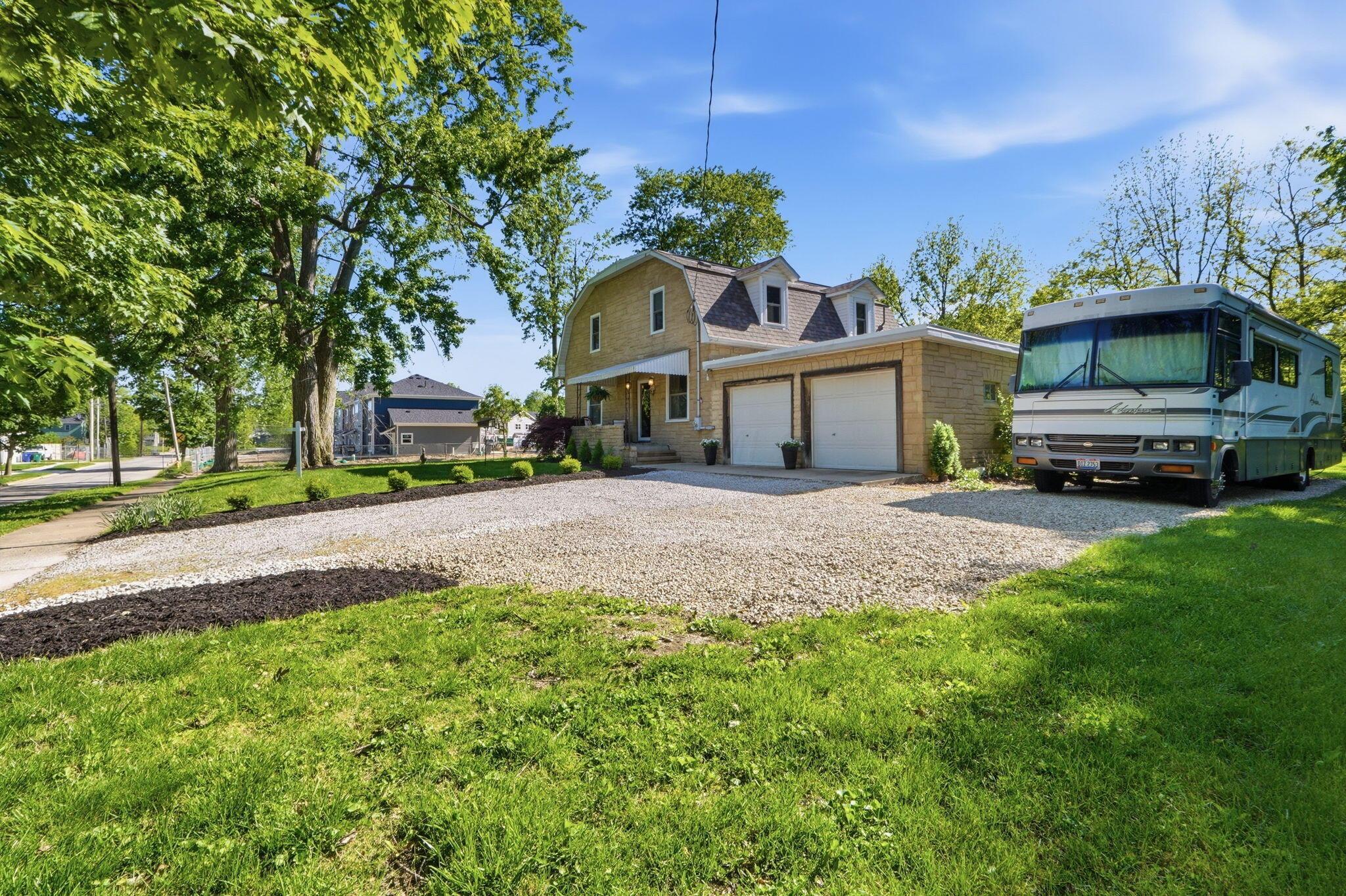 36 Channing Street Delaware, OH 43015 - Photo 3 of 27