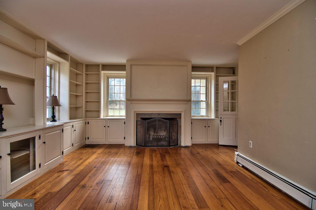 3055 Haupts Bridge Road Riegelsville, PA 18077 - Photo 27 of 65 Family Room