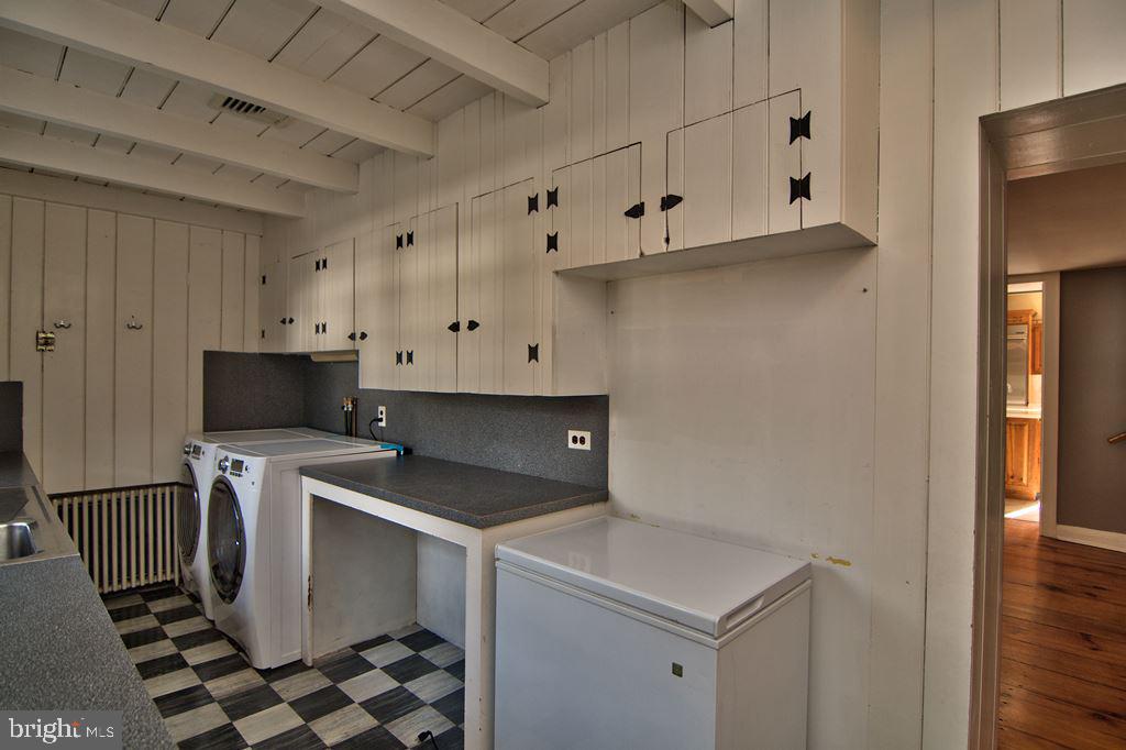 3055 Haupts Bridge Road Riegelsville, PA 18077 - Photo 33 of 65 Laundry Room