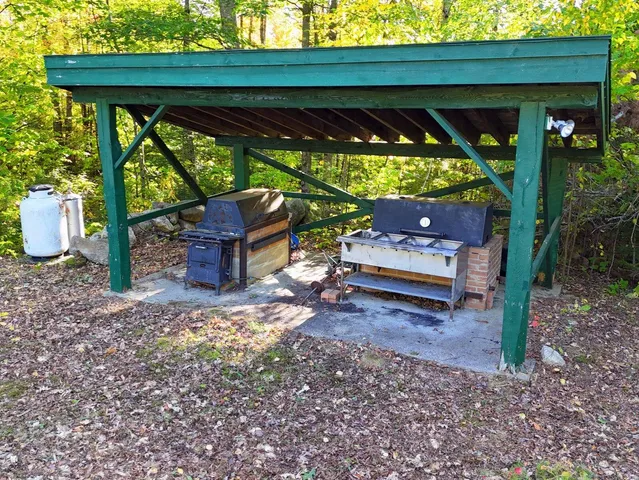 $520,000 | 15 Jackson Hole Drive, Carthage, ME 04224