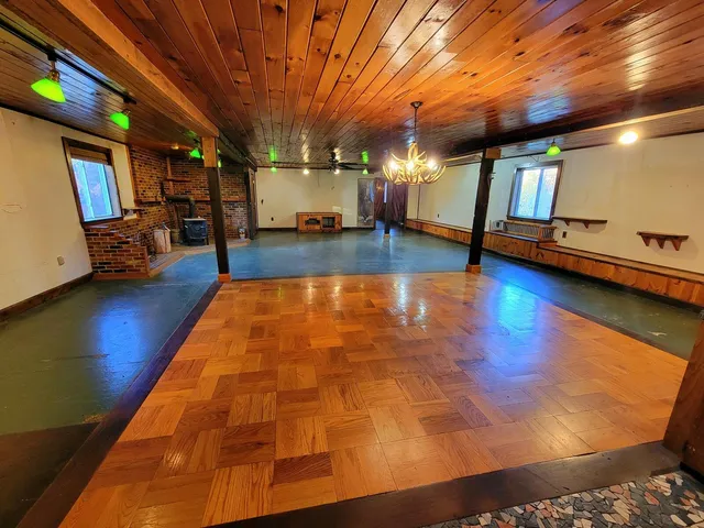 $520,000 | 15 Jackson Hole Drive, Carthage, ME 04224