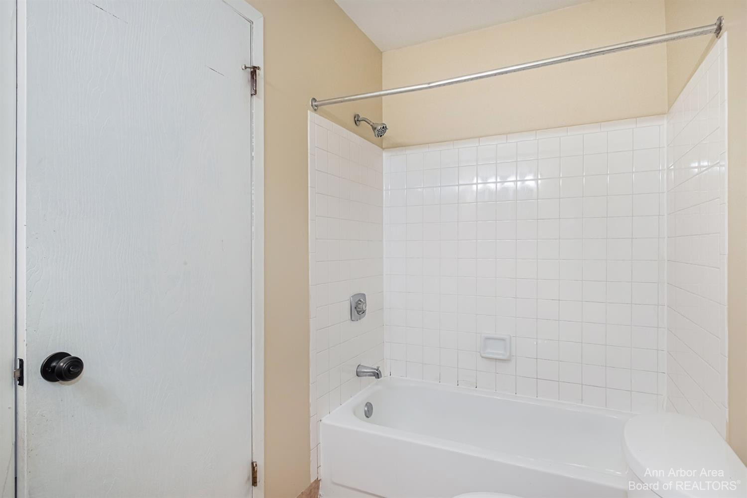 350 Briarcrest Drive, Unit 168 Ann Arbor, MI 48104 - Photo 17 of 21 Photo 17