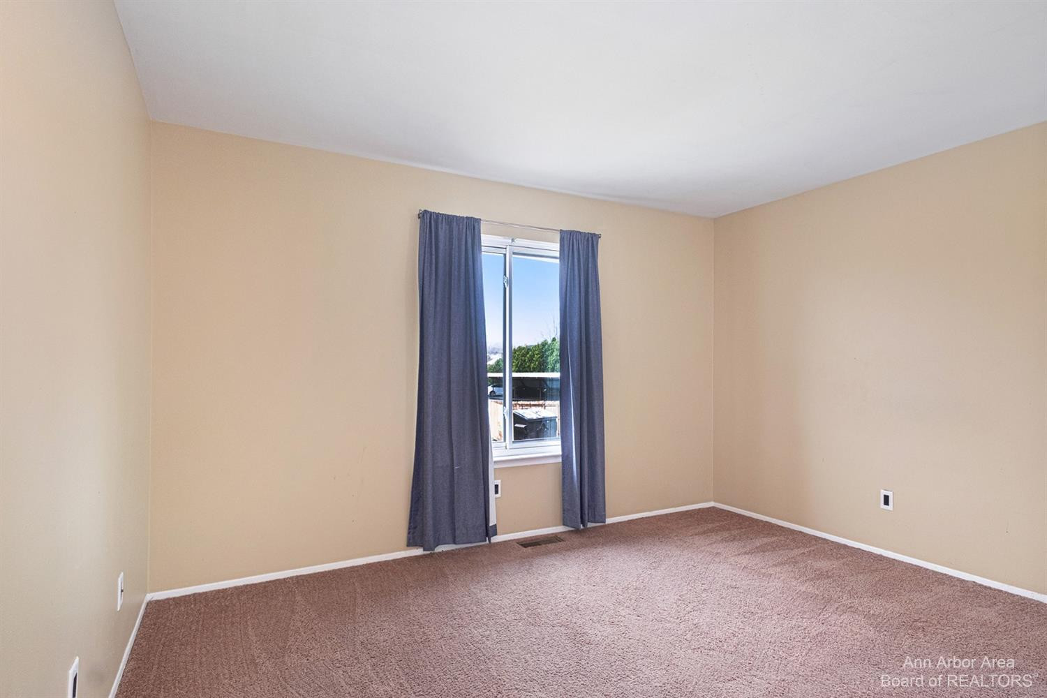 350 Briarcrest Drive, Unit 168 Ann Arbor, MI 48104 - Photo 9 of 21 Photo 9