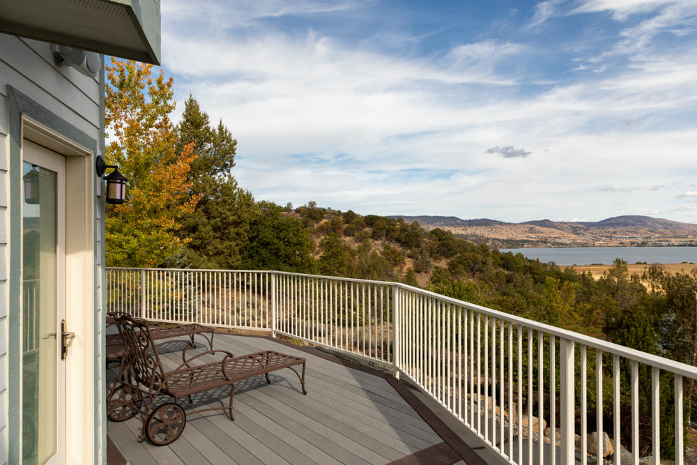4426 Murrelet Road Klamath Falls, OR 97601 - Photo 6 of 54 Large deck with hot tub