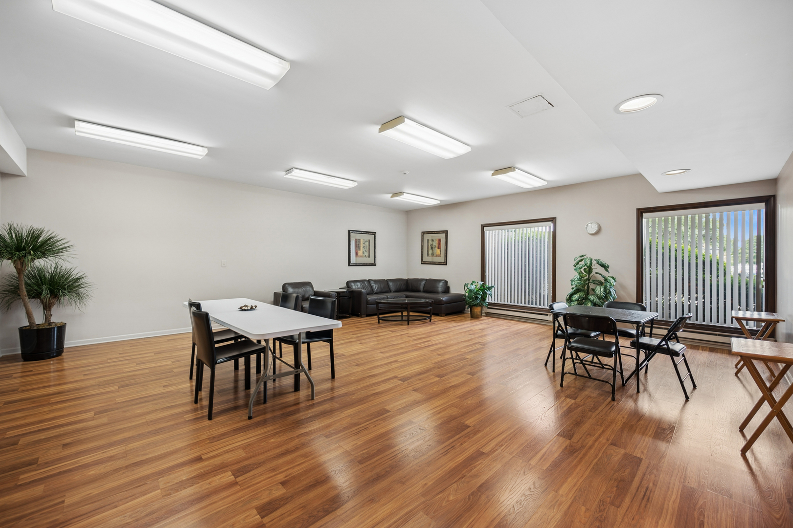1795 Lake Cook Road, Unit 301 Highland Park, IL 60035 - Photo 14 of 17 Gallery Image 14