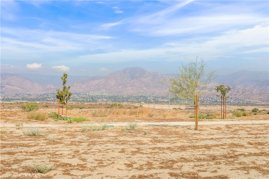 638 Riverview Drive Redlands, CA 92374 - Photo 46 of 48 View from front