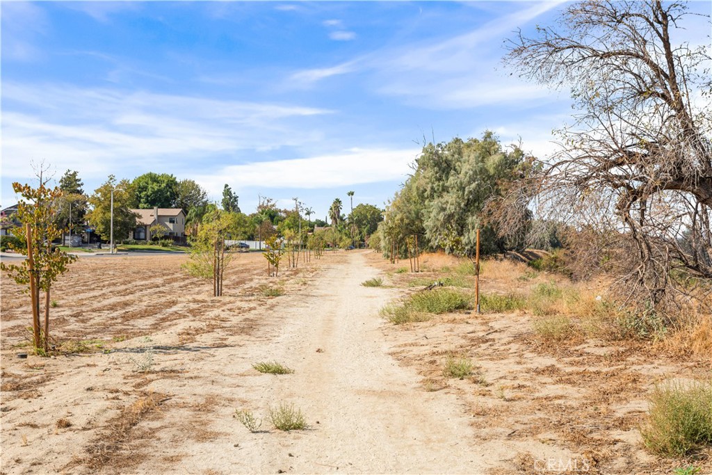 638 Riverview Drive Redlands, CA 92374 - Photo 47 of 48