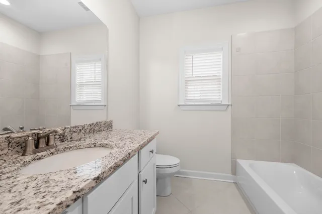 $630,000 | 5143 Lawrenceburg Lane, Lakeland, TN 38002