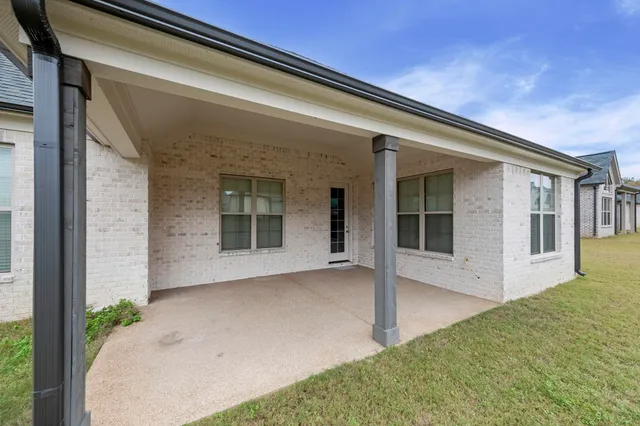 $649,000 | 5143 Lawrenceburg Lane, Lakeland, TN 38002