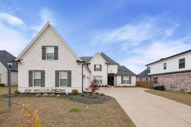 $630,000 | 5143 Lawrenceburg Lane, Lakeland, TN 38002