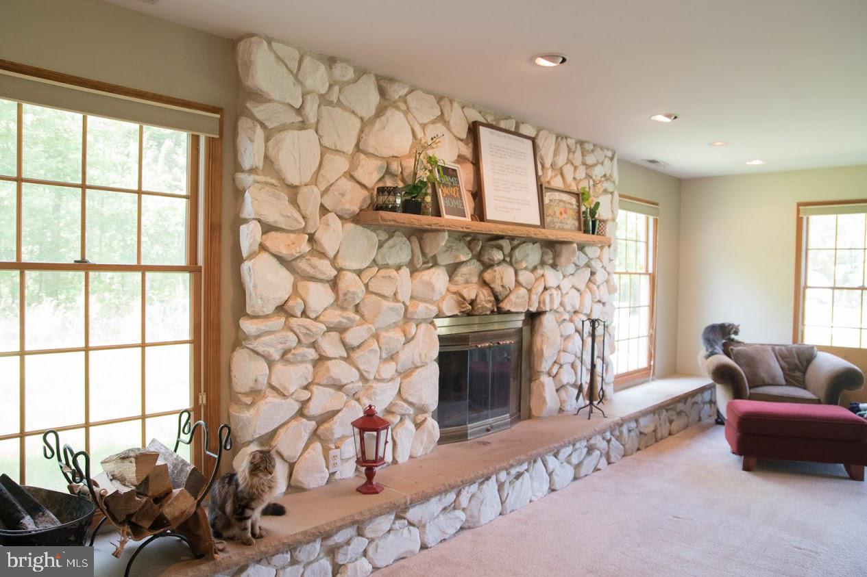 5149 Church Road Mount Laurel, NJ 08054 - Photo 16 of 32 Family Room