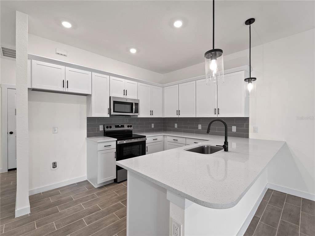 14449 Appleton Boulevard Port Charlotte, FL 33981 - Photo 18 of 94