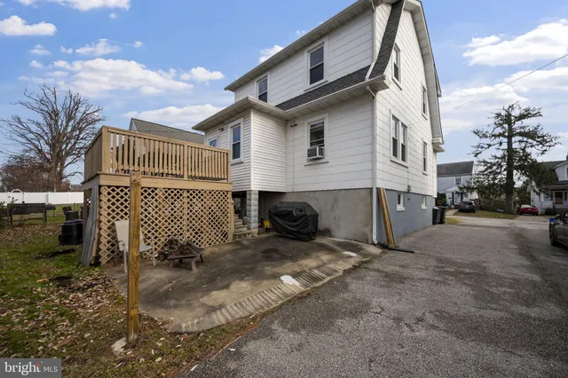 $300,000 | 4 Elinor Avenue, Baltimore, MD 21236