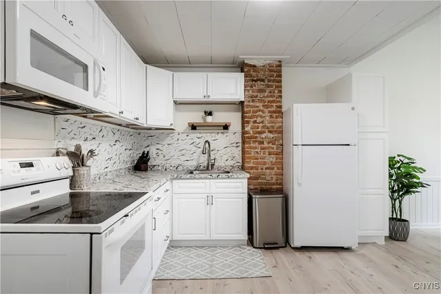 $2,300 | 16 College Street, Kirkland, NY 13323