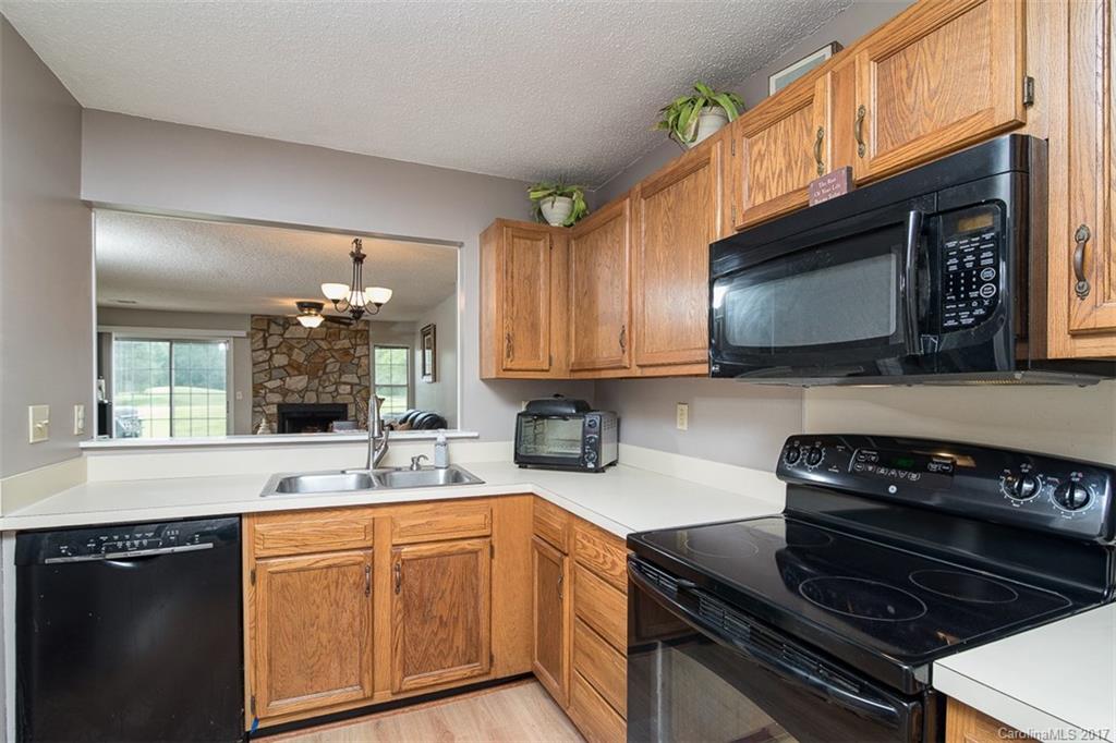 8208 Golf Ridge Drive, Unit 902 Charlotte, NC 28277 - Photo 4 of 16