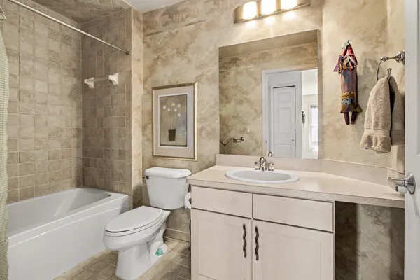$824,000 | 5359 Pinnacle Court, Ann Arbor, MI 48108