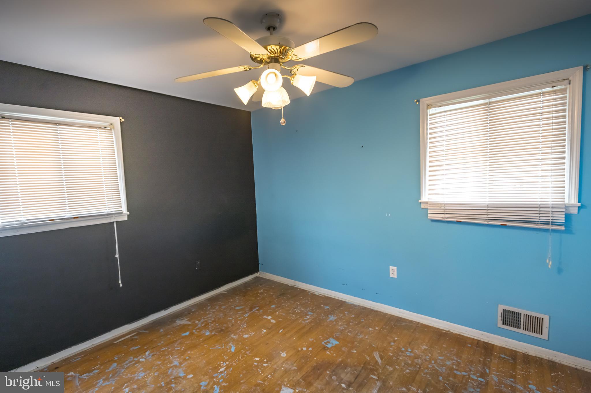 17 Edgemont Road Trenton, NJ 08620 - Photo 20 of 28 Bedroom 2