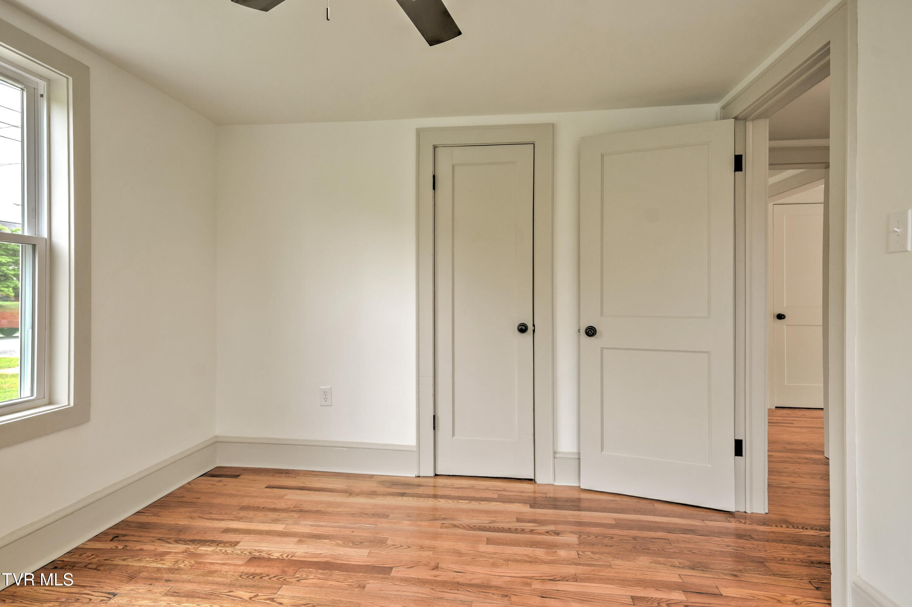 268 Cherokee Road Bristol, VA 24201 - Photo 21 of 43 2678 Cherokee DB-24
