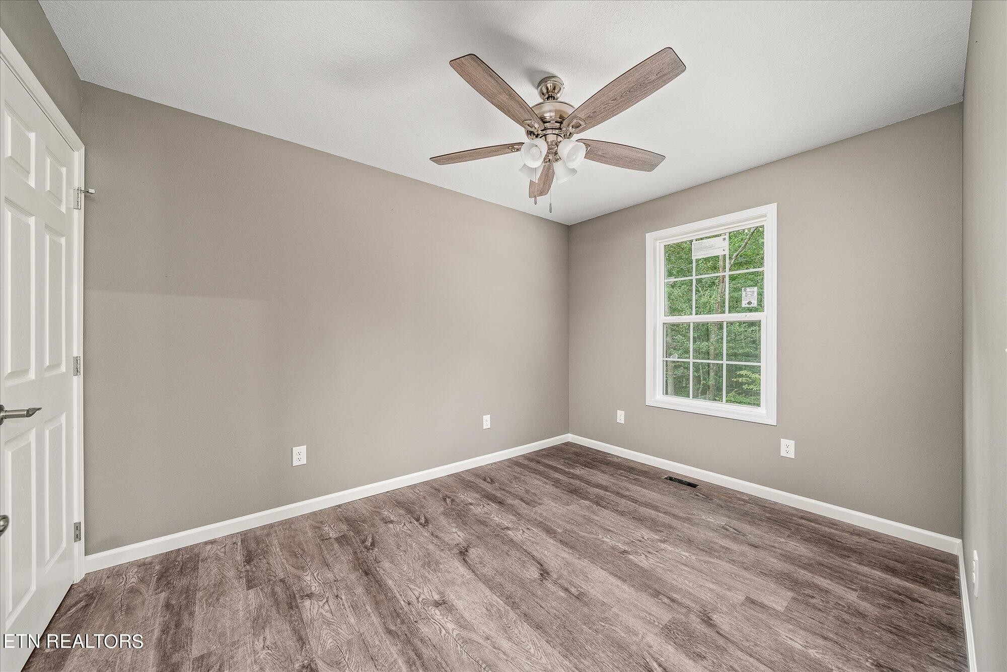 3039 Shawnee Road Crossville, TN 38572 - Photo 14 of 23 Gallery Image 14