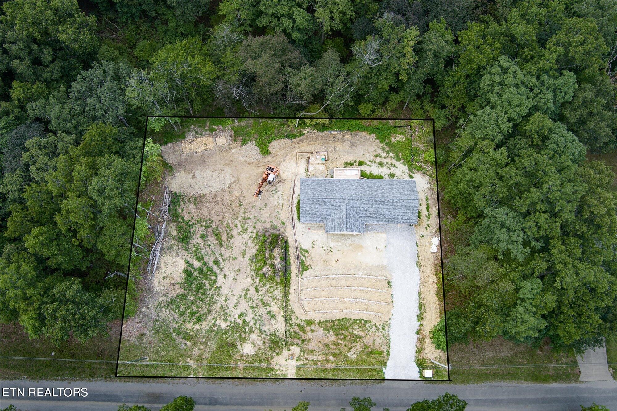 3039 Shawnee Road Crossville, TN 38572 - Photo 2 of 23 Gallery Image 2