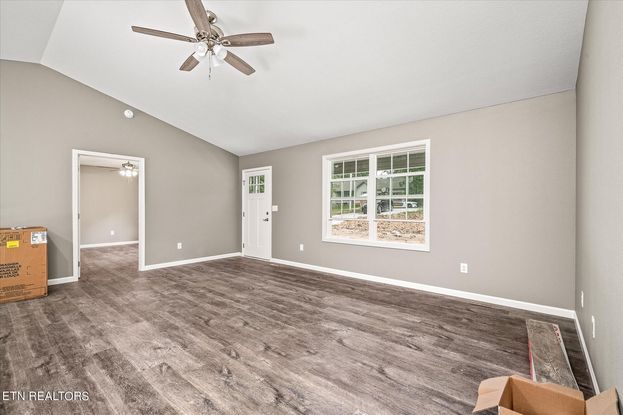 3039 Shawnee Road Crossville, TN 38572 - Photo 3 of 23 Gallery Image 3
