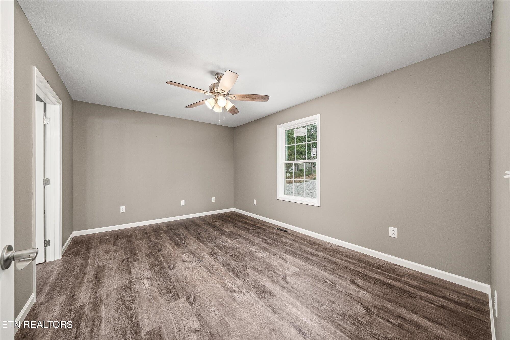 3039 Shawnee Road Crossville, TN 38572 - Photo 8 of 23 Gallery Image 8