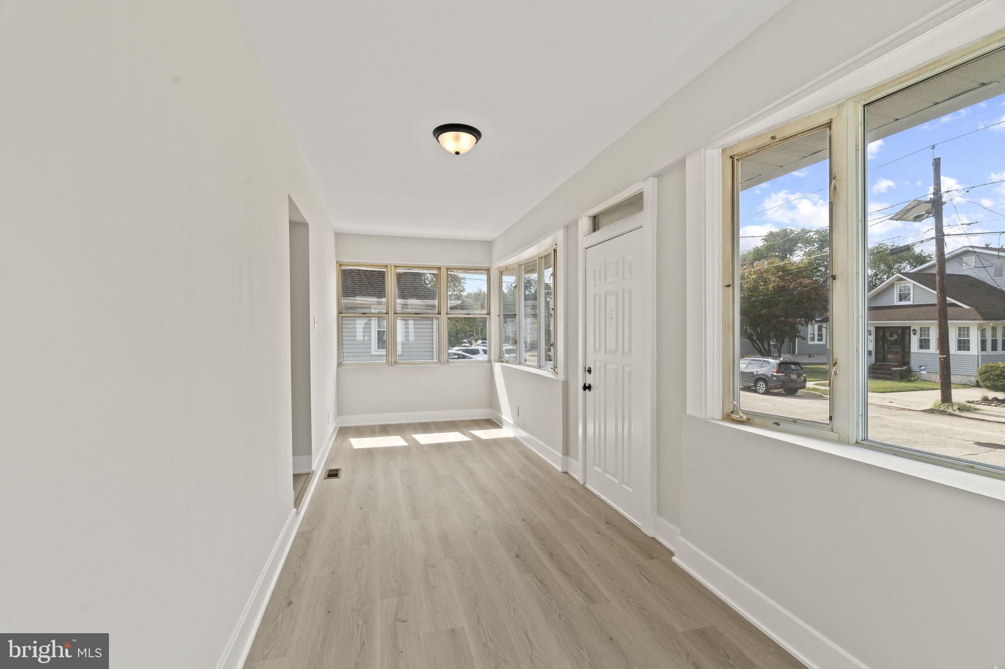 29 Payson Avenue Audubon, NJ 08106 - Photo 4 of 29 enclosed front 'porch'