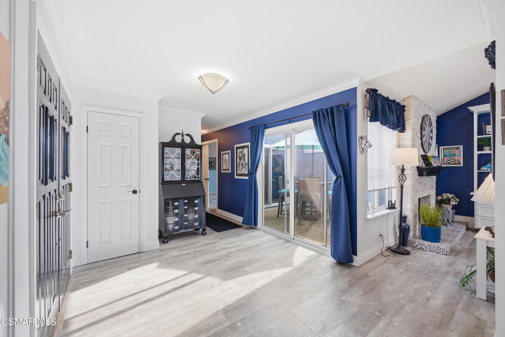 2497 Orangewood Place Simi Valley, CA 93065 - Photo 17 of 42 a view of a livingroom with furniture and a hallway