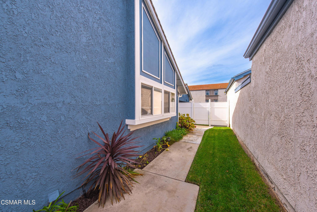 2497 Orangewood Place Simi Valley, CA 93065 - Photo 40 of 42 a view of backyard with plants and wooden fence
