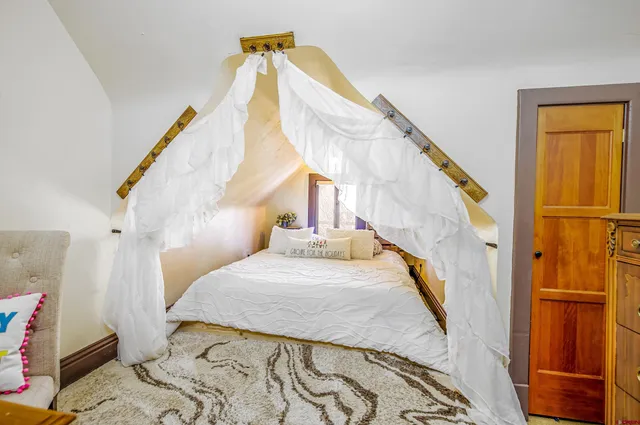 $2,500 | 164 Meeker Street, Delta, CO 81416