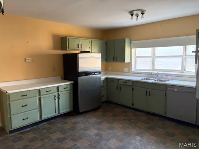 $52,100 | 808 State Street, Charleston, MO 63834