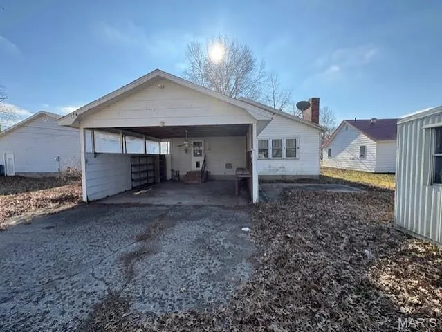$52,100 | 808 State Street, Charleston, MO 63834
