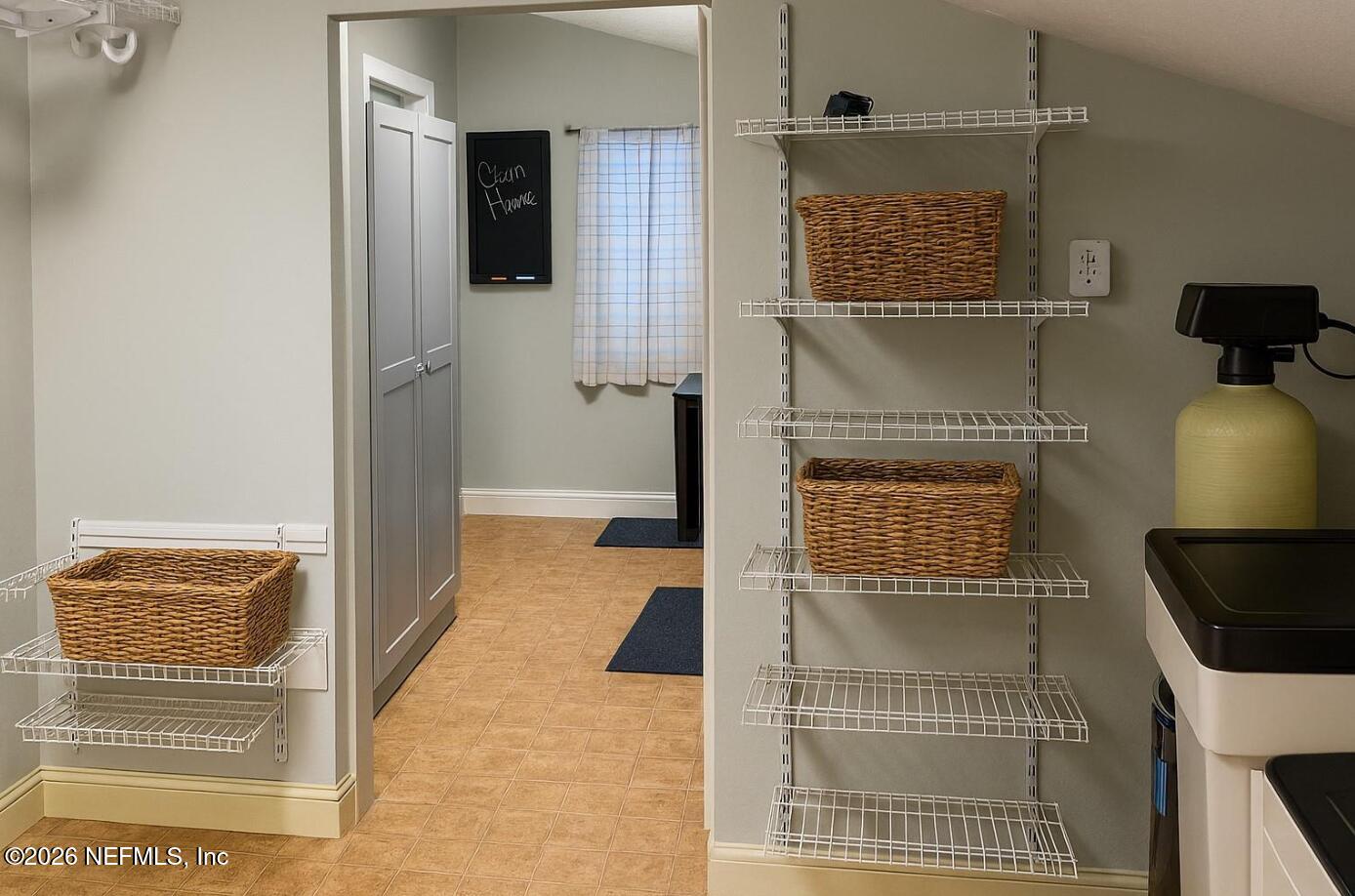 1031 Riviera Street Jacksonville, FL 32207 - Photo 26 of 34 Virtual stage laundry 2