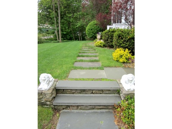 7 Morrow Street Exeter, NH 03833 - Photo 4 of 27