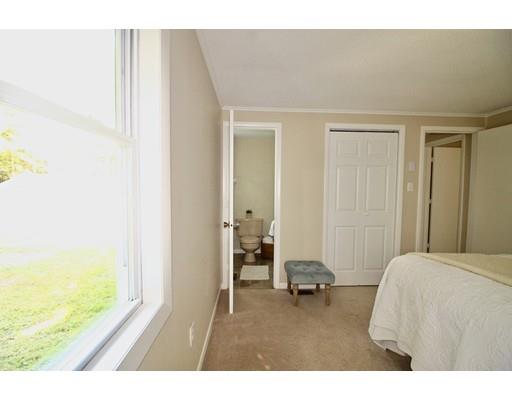 137 Clapp Road Rochester, MA 02770 - Photo 15 of 21