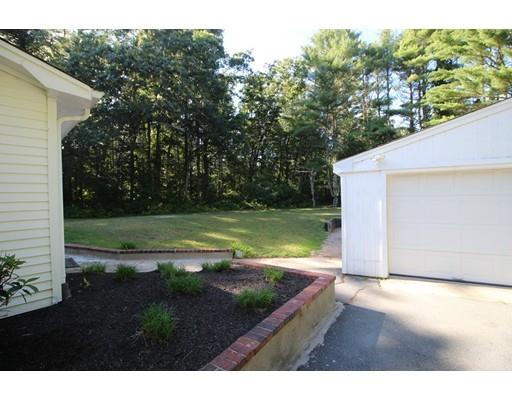 137 Clapp Road Rochester, MA 02770 - Photo 5 of 21