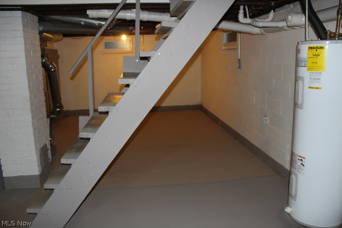 39199 Parsons Road Grafton, OH 44044 - Photo 15 of 25 Clean basement. Hot water tank 2009.