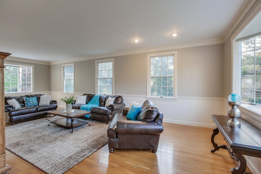 7 Endicott Road Andover, MA 01810 - Photo 11 of 30 Gallery Image 11