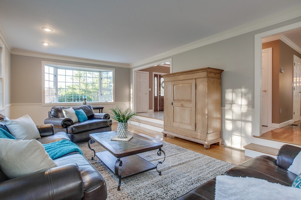 7 Endicott Road Andover, MA 01810 - Photo 12 of 30 Gallery Image 12