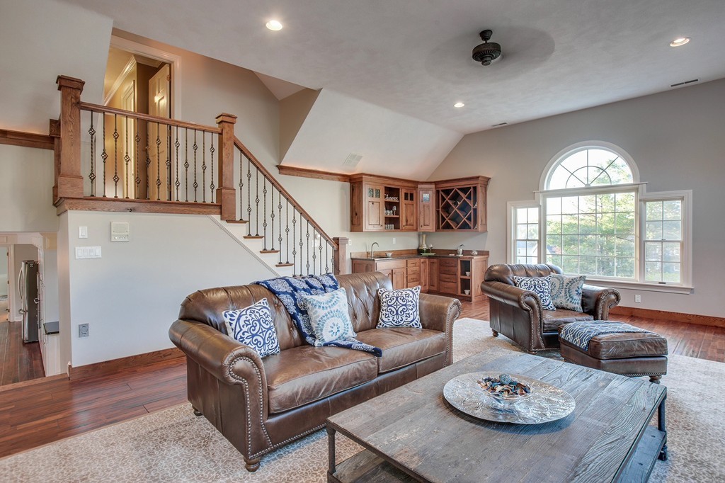 7 Endicott Road Andover, MA 01810 - Photo 15 of 30 Gallery Image 15