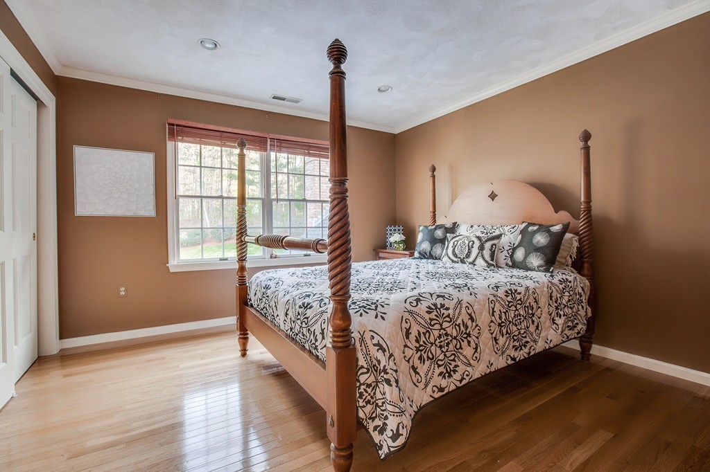 7 Endicott Road Andover, MA 01810 - Photo 24 of 30 Gallery Image 24