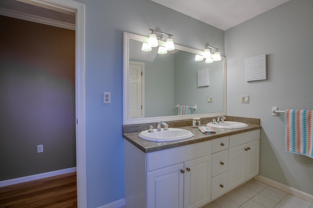 7 Endicott Road Andover, MA 01810 - Photo 26 of 30 Gallery Image 26